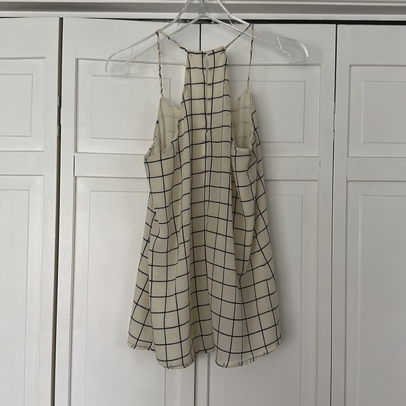 Cream and black tank top - Picture 3 of 3